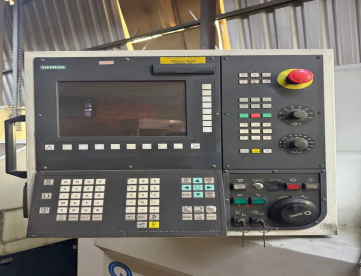 Foto: TORNO CNC - ROMI - CENTUR 30D - ANO 2007 - 430 x 500 MM - COMANDO SIEMENS