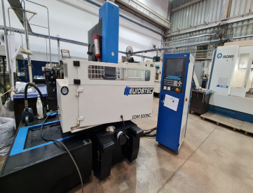 Foto: ELETROEROSÃO A  PENETRAÇÃO - EUROSTEC - EDM 500 NC - 500MM - 400MM - 250MM