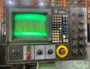 Foto: TORNO  ROMI CNC - ECN40 MACH4 - 800MM X 4000MM