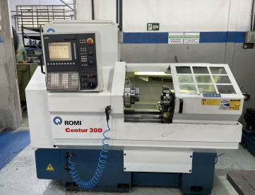TORNO CNC - ROMI - CENTUR 30D - ANO 2008 - 430 x 500 MM - COMANDO SIEMENS