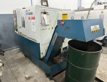 Foto: CENTRO DE TORNEAMENTO ROMI GL240 -MAQUINA MUITO NOVA -ANO 2010