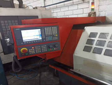 Foto: TORNO CNC - EURON - TF8L - ANO 2020