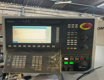 Foto: TORNO CNC - ROMI - CENTUR 30D - 1000 X 430 - COMANDO SIEMENS - ANO 2013