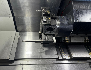 Foto: CENTRO DE TORNEAMENTO - DOOSAN - LYNX 2600Y - ANO 2024 - COM ACIONADAS - TODO FERRAMENTADO