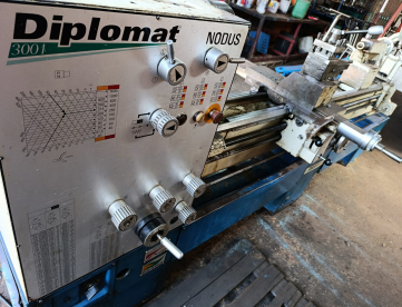 Foto: TORNO MECÂNICO NARDINI DIPLOMAT NODUS325 - 650MM X 2200MM