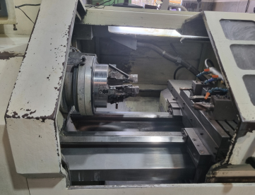 Foto: TORNO CNC ROMI - CENTUR 30D - GANG TOOLS - 430 X 500MM - ANO 2004