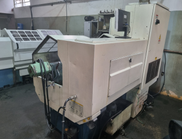 Foto: TORNO CNC ROMI - CENTUR 30D - GANG TOOLS - 430 X 500MM - ANO 2004