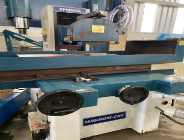 Foto: RETÍFICA PLANA - MAGNUMCUT - RP8040A - 910 x 450 MM - ANO 2010