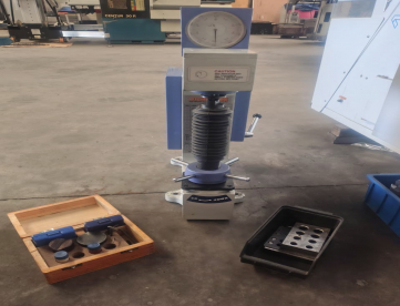 Foto: DURÔMETRO DE BANCADA ANALÓGICO - DIGIMESS