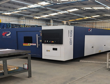 MÁQUINA LASER FIBRA 4KW - PENTA LASER - AWING 3015 - ANO 2020