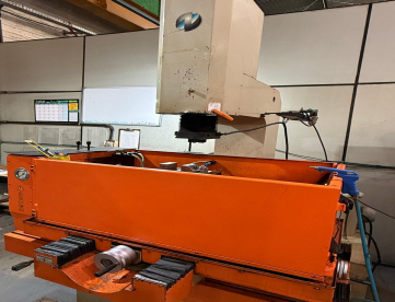 Foto: ELETROEROSÃO PENETRAÇÃO - ENGEMAQ - EDM 840NC - ANO 2004