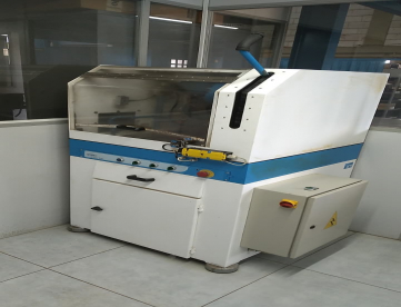 Foto: CORTADORA METALOFRÁFICA / POLICORTE AROTEC COR 350