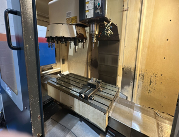 Foto: CENTRO DE USINAGEM - HARTFORD - PRO1000 - 1000MM X 600MM X 600MM - ANO 2011