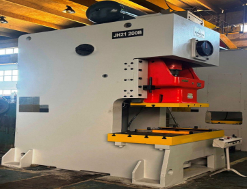 Foto: PRENSA EXCÊNTRICA - FREIO FRICÇÃO - TIPO C - ERGON - JH21 200B - ANO 2007 - 200 TONELADAS