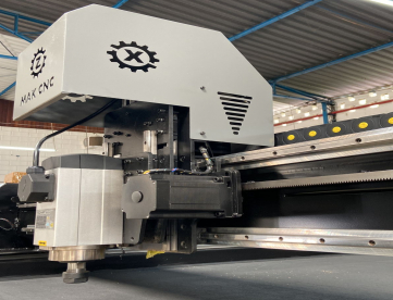 Foto: ROUTER CNC - MAK 3000 - LIGHT LINE