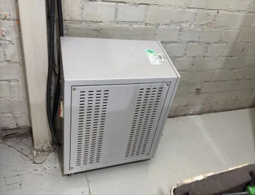 Foto: ELETROEROSÃO PENETREÇÃO CNC - CHARMILLES - ROBOFORM 23 - ANO 2024