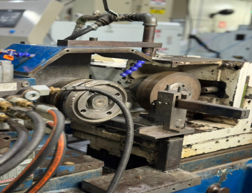 Foto: RETÍFICA CENTERLESS -  BOVI CNC