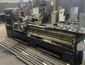 TORNO MECÂNICO QUAZAR - MODELO C6266C/3000 - 3000 X 660 - ANO 2014