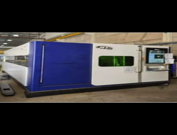 MÁQUINA DE CORTE A LASER - JET TEK - 2000W - 1500 x 3000MM - ANO 2021