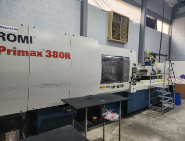 Foto: INJETORA DE PLÁSTICOS - ROMI - PRIMAX R 380 - ANO 2006 - COM INVERSOR DE FREQUÊNCIA E NR12