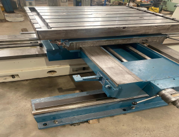 Foto: MANDRILHADORA CONVENCIONAL - CERUTTI - FUSO 100 - 1700MM X 1500MM X 1200M