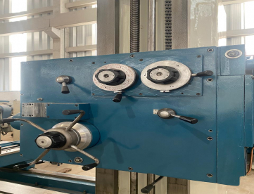 Foto: MANDRILHADORA CONVENCIONAL - CERUTTI - FUSO 100 - 1700MM X 1500MM X 1200M