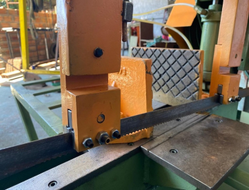 Foto: SERRA DE FITA HORIZONTAL - FRANHO - FM500