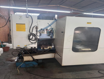 Foto: CENTRO DE USINAGEM VERTICAL - ROMI - DISCOVERY 760 - 762 x 405 x 508 MM