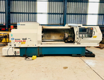 TORNO CNC - ROMI - CENTUR 40 - 620MM X 1000MM - ANO 2011