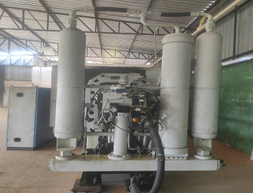 Foto: INJETORA DE ALUMÍNIO - TECNOINJET - 450 TONELADAS - ANO 1997