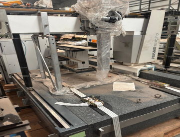 Foto: TRIDIMENSIONAL CNC - CARL ZEISS - MODELO PRISMO NAVIGATOR - 700 X 900 X 500 - ANO 2011