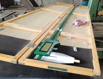 MICROMETRO TUBULAR E PAQUÍMETRO DIGITAL