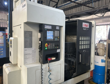 CENTRO DE TORNEAMENTO - ZMAT - FLASH FL500 – ANO 2019 – COMANDO SIEMENS COM EIXO Y e 4 FERRAMENTAS ACIONADAS (2 RADIAIS E 2 AXIAIS)