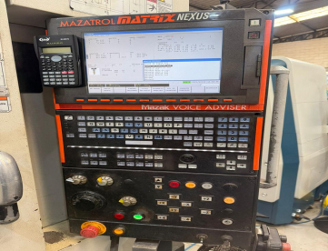 Foto: CENTRO DE USINAGEM VERTICAL - MAZAK - NEXUS VMC 510C II - 1050 x 530 x 510 - ANO 2007