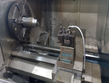 Foto: TORNO CNC - ROMI - MULTIPLIC 40A - ANO 2004 - 685 x 2000 MM - PLACA E PONTO MANUAL -COMANDO FANUC