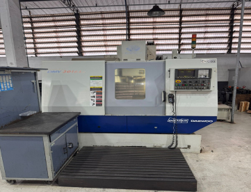 CENTRO DE USINAGEM - DOOSAN - DAEWOO DMV3016LD - 762 x 406 X 508 - ANO 2005
