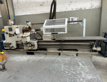 TORNO MECÂNICO - ROMI - MVS - 800MM X 2000MM