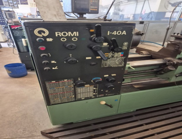 TORNO MECÂNICO - ROMI - I40A - 600 x 1000 MM