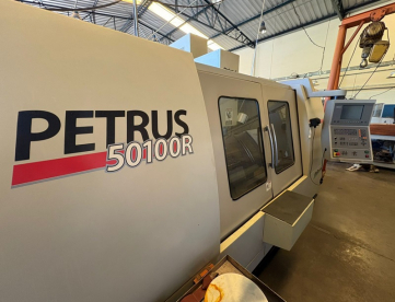 Foto: FRESADORA CNC - DIPLOMAT - PETRUS 50100R - ANO 2007 - 1000 x 453 x 600 MM