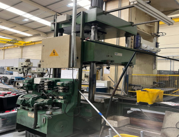 Foto: PRENSA DE FECHAMENTO - BLP - PATM30H - 30 TON - ANO 1991