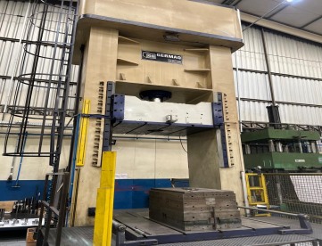 PRENSA DE FECHAMENTO - GERMAQ - PHE125 - 125 TON - ANO 2014