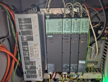 Foto: CENTRO DE TORNEAMENTO - HYUNDAI - SKT 160 A - ANO 2007