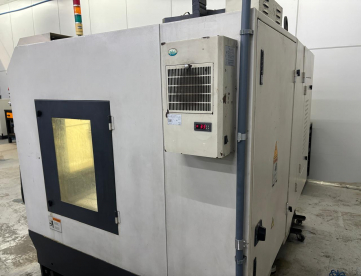 Foto: CENTRO DE USINAGEM VERTICAL - NMC - V40 - 750 x 350 x 400 - ANO 2015