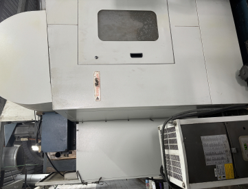 Foto: CENTRO DE USINAGEM VERTICAL - ROMI - D1000AP - 1020 x 610 x 640 - ANO 2017 - COMANDO SIEMENS