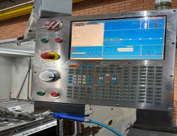 Foto: CENTRO DE USINAGEM - HAAS - VF9 - BT50 - ANO 2010 - 2.134 x 1.016 x 762 MM