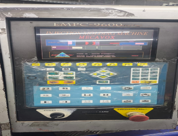 Foto: INJETORA DE PLÁSTICOS - MECAVOX - MV128 - ANO 2008