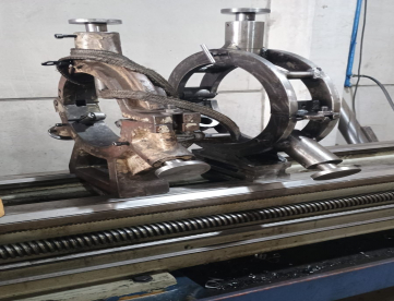 Foto: TORNO MECÂNICO - CLEVER - L2600A - 680 x 6.000 MM