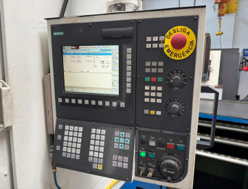 Foto: TORNO VERTICAL CNC - ROMI - VCN100 - COMANDO SIEMENS - PLACA HIDRÁULICA 550 MM - COM NR12
