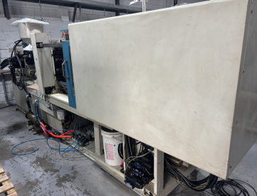 Foto: INJETORA DE PLASTICOS LK MACHINERY POTENZA 160 TONELADAS - ANO 2011