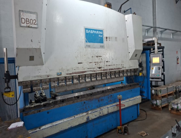 DOBRADEIRA HIDRÁULICA CNC - GASPARINI - PBB 300 - 300 TONS X 4000MM - 4 EIXOS - ANO 2012 - COM NR12